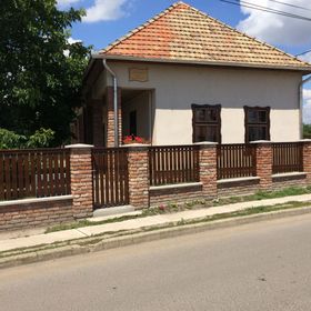 Borostyán Vendégház Poroszló