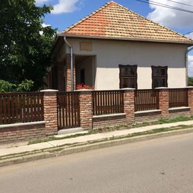 Borostyán Vendégház Poroszló