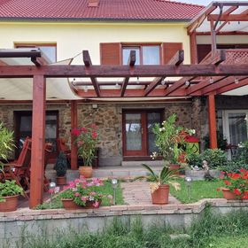 Virág Apartmanház Sopron