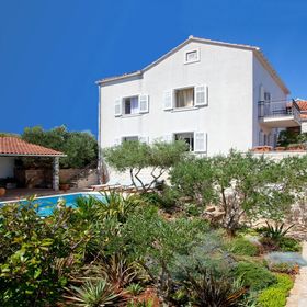 Villa Lukrecia Supetar