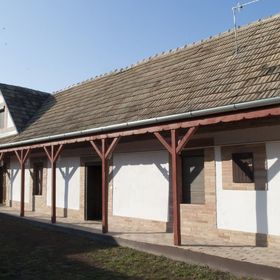 Szent Péter Vendégház Kajászó