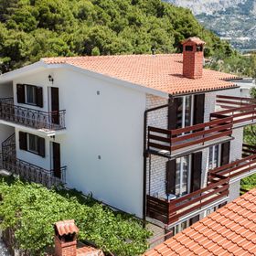 Apartments Mladen Duce