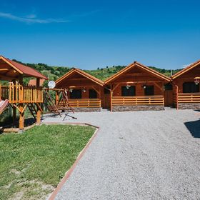 Căsuțe Riverside Praid