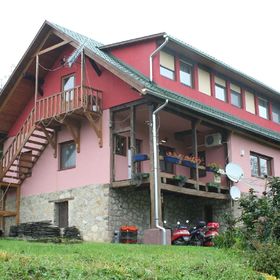 Gadányi Vendégház és Lovarda Komló