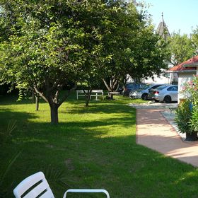 Zöld Sziget Apartmanház II. Gyenesdiás