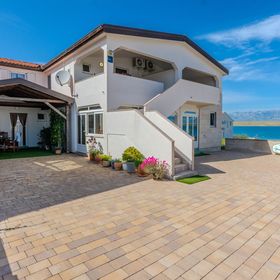 Apartments Tukara Vir