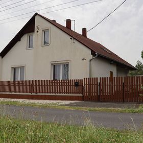 Eszter Apartmanház Balatonkeresztúr
