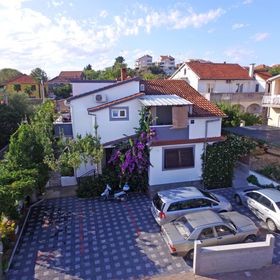 Apartments Ante Pakostane