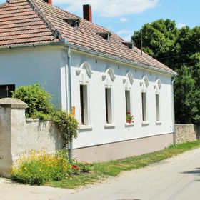 Tekeress Vendégház Káptalantóti