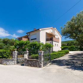 Apartments Miljenko Punat