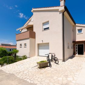 Apartments Miljenko Punat