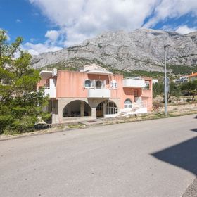 Apartment Denis Baska Voda