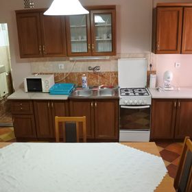 Kisasszony Apartman Eger