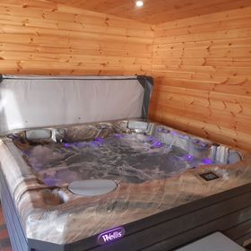 Vár-Lak Apartman Privát Jakuzzival Szilvásvárad