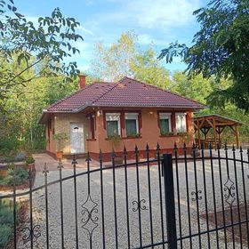 Heffler-tanya Vendégház Madaras