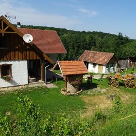 Pagony Pihenő Farm Orfalu