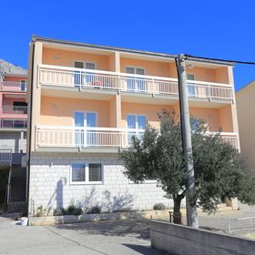 Apartmanok Parkolóhellyel Stanici, Omis - 2818 Stanići
