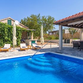 Ház Családok Részére Medencével Dugobabe, Zagora - 12617 Dugobabe