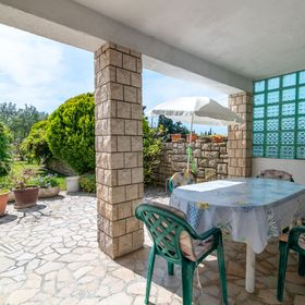 Apartmanok Parkolóhellyel Pula - 2252