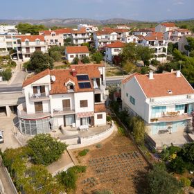 Apartmanok A Tenger Mellett Brodarica, Sibenik - 13615 Brodarica