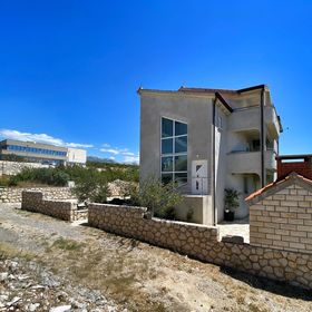 Apartmanok Parkolóhellyel Maslenica, Novigrad - 12636 Maslenica