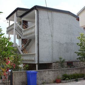 Apartmanok Parkolóhellyel Starigrad, Paklenica - 6618 Starigrad