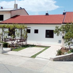 Apartmanok Parkolóhellyel Senj - 7475