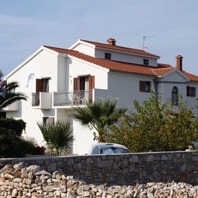 Szobák Magán Parkolóhellyel Gornje Selo, Solta - 5170 Gornje Selo