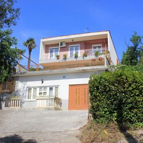 Apartmanok Parkolóhellyel Lovran, Opátia - Opatija - 7713 Lovran