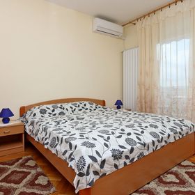 Apartmanok Parkolóhellyel Punat, Krk - 5410 Punat