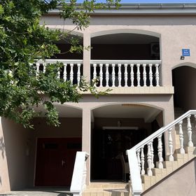 Apartmanok Parkolóhellyel Starigrad, Paklenica - 11683 Starigrad