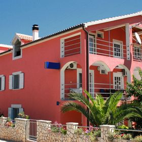 Apartmanok Parkolóhellyel Murter - 5084