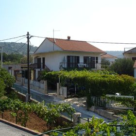 Apartmanok Parkolóhellyel Vinisce, Trogir - 12637 Vinišće
