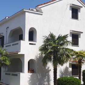 Apartmanok Parkolóhellyel Sveti Anton, Krk - 5288 Sveti Anton