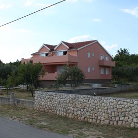 Apartmanok Parkolóhellyel Maslenica, Novigrad - 6573 Maslenica