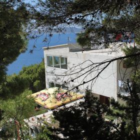 Apartmanok és Szobák Parkolóhellyel Brela, Makarska - 6895 Brela