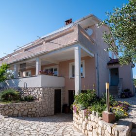 Apartmanok Parkolóhellyel Povljana, Pag - 6298 Povljana