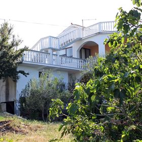 Apartmanok Parkolóhellyel Povljana, Pag - 6299 Povljana