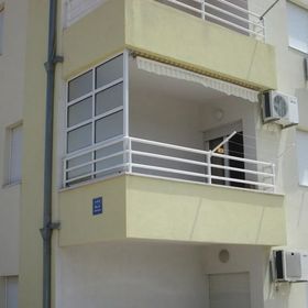 Apartmanok Parkolóhellyel Kastel Stafilic, Kastela - 11006 Kaštel Štafilić