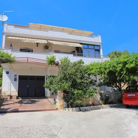 Apartmanok Parkolóhellyel Seget Vranjica, Trogir - 11273 Seget Vranjica