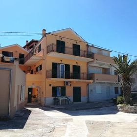 Apartmanok A Tenger Mellett Kukljica, Ugljan - 8209 Kukljica