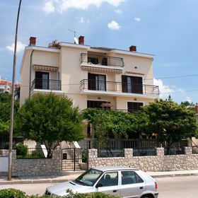 Apartmanok Parkolóhellyel Novi Vinodolski - 5593