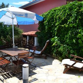 Apartmanok Parkolóhellyel Molat - 6249