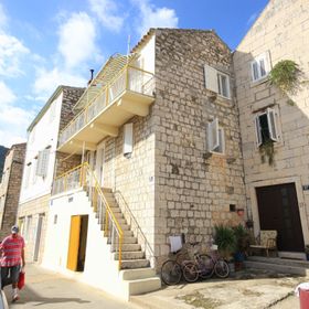 Apartmanok A Tenger Mellett Vis - 2477