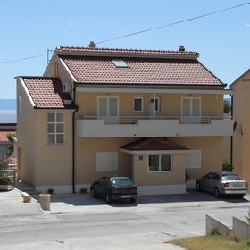Apartmanok Parkolóhellyel Makarska - 6850