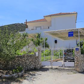 Apartmanok A Tenger Mellett Vinisce, Trogir - 11029 Vinišće