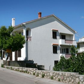 Apartmanok Parkolóhellyel Krk - 5364