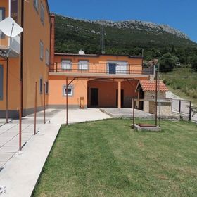 Apartmanok Parkolóhellyel Kastel Stari, Kastela - 12104 Kaštel Stari