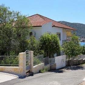 Apartmanok A Tenger Mellett Vinisce, Trogir - 10241 Vinišće