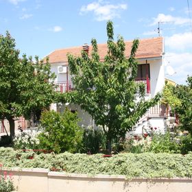 Apartmanok Parkolóhellyel Vodice - 12721